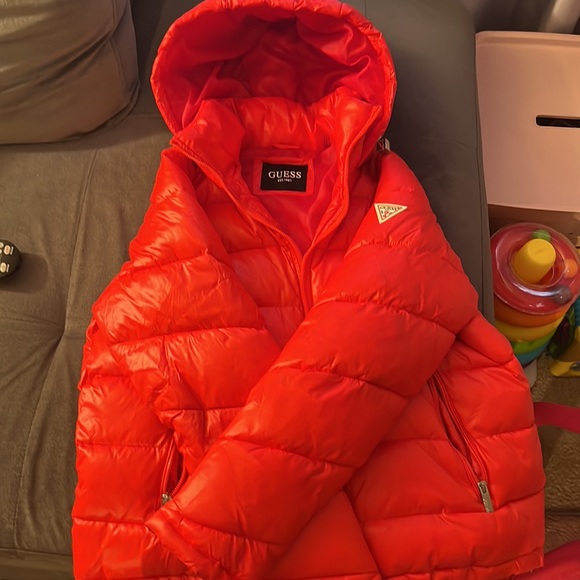 Guess bubble coat - Picture 2 of 3